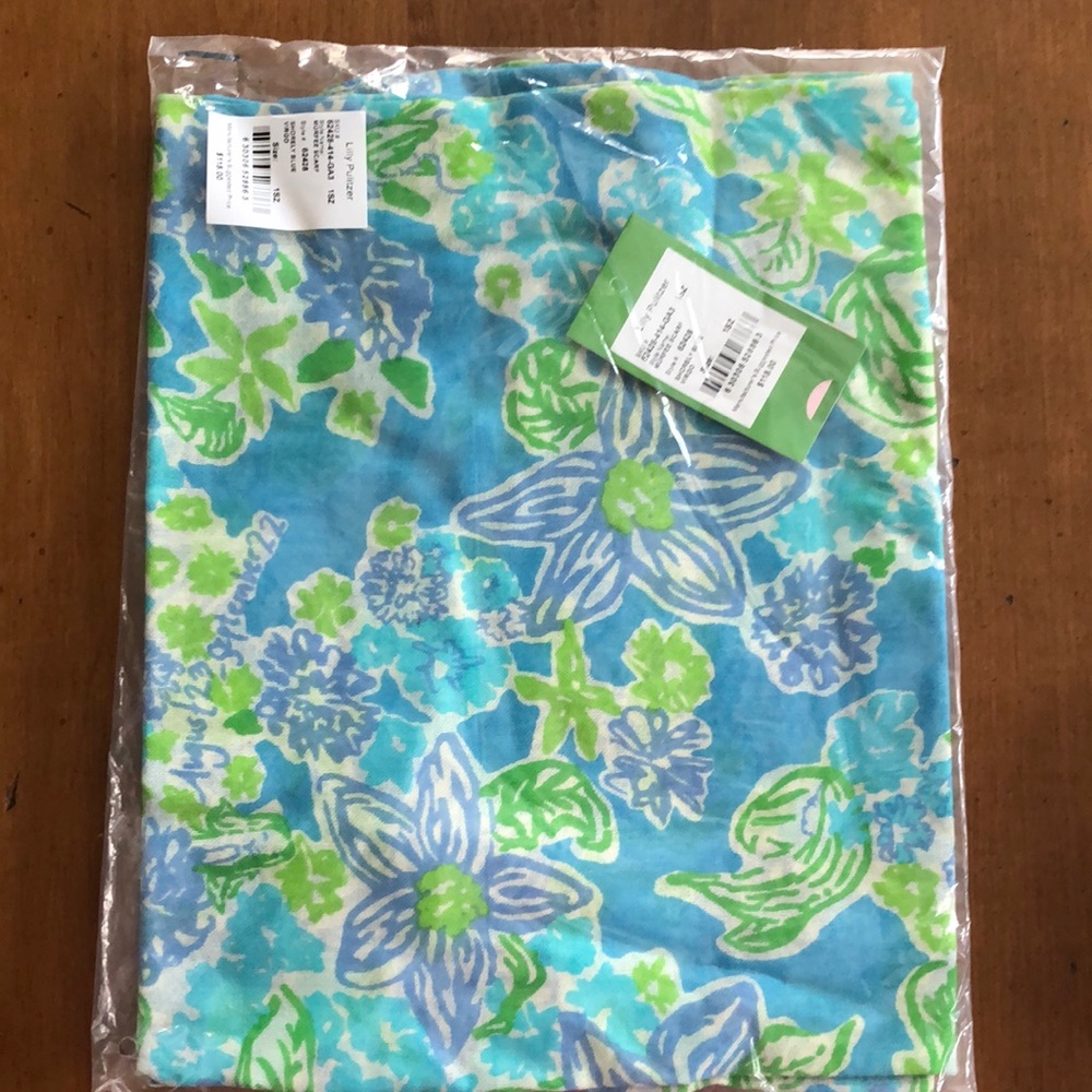 NWT Lilly Pulitzer Virgo Murfee Scarf